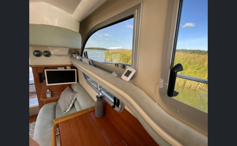 Sealine 33 Flybridge-kuva-2